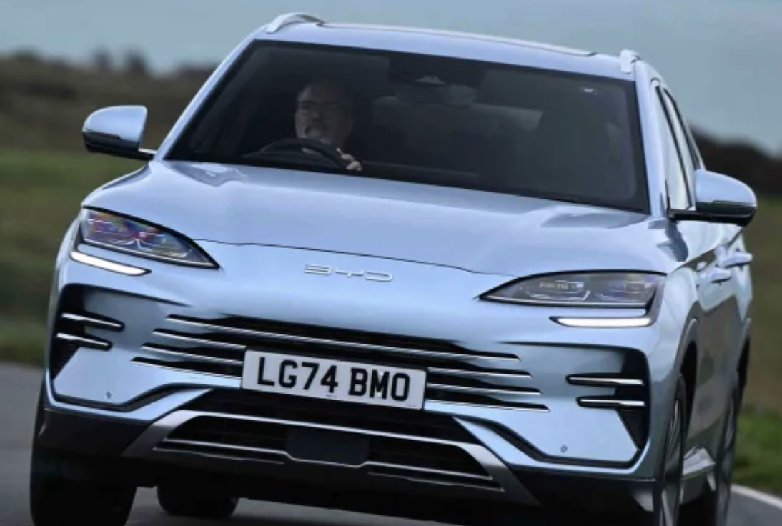 Китайський бренд BYD випередив Tesla за обсягами продажів у Великій Британії