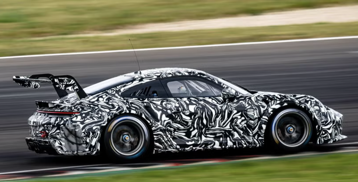 Porsche готує новий 911 Cup: більше притискної сили, синтетичне паливо і дебют у сезоні‑2026