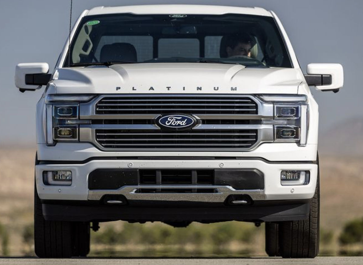 Ford відкликає понад 355 тисяч пікапів F-Series через збій панелі приладів