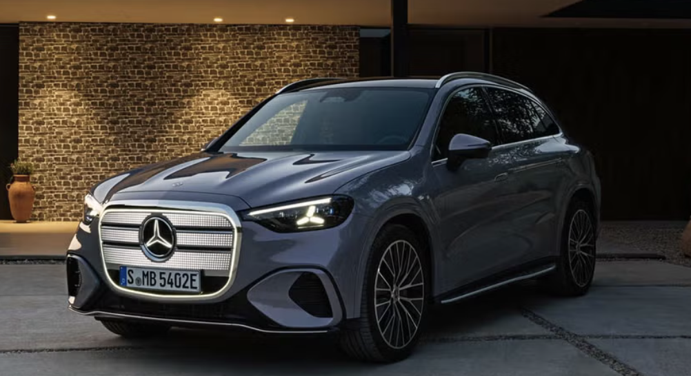 Mercedes-Benz презентував електричний GLC EV 2027 з пробігом до 607 км та рекордним Hyperscreen