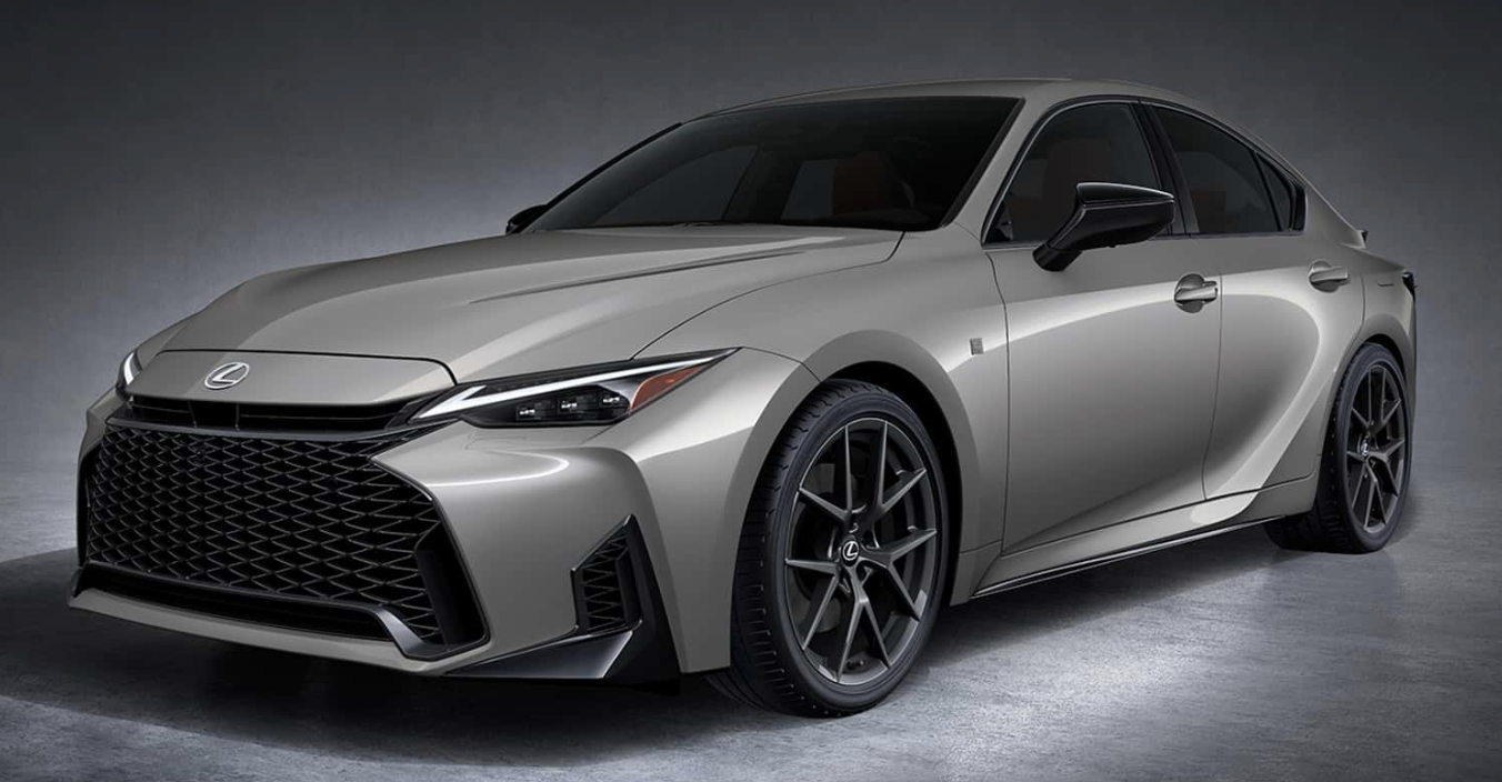 Lexus представив оновлений IS 2026: сучасний дизайн та цифровий інтер’єр