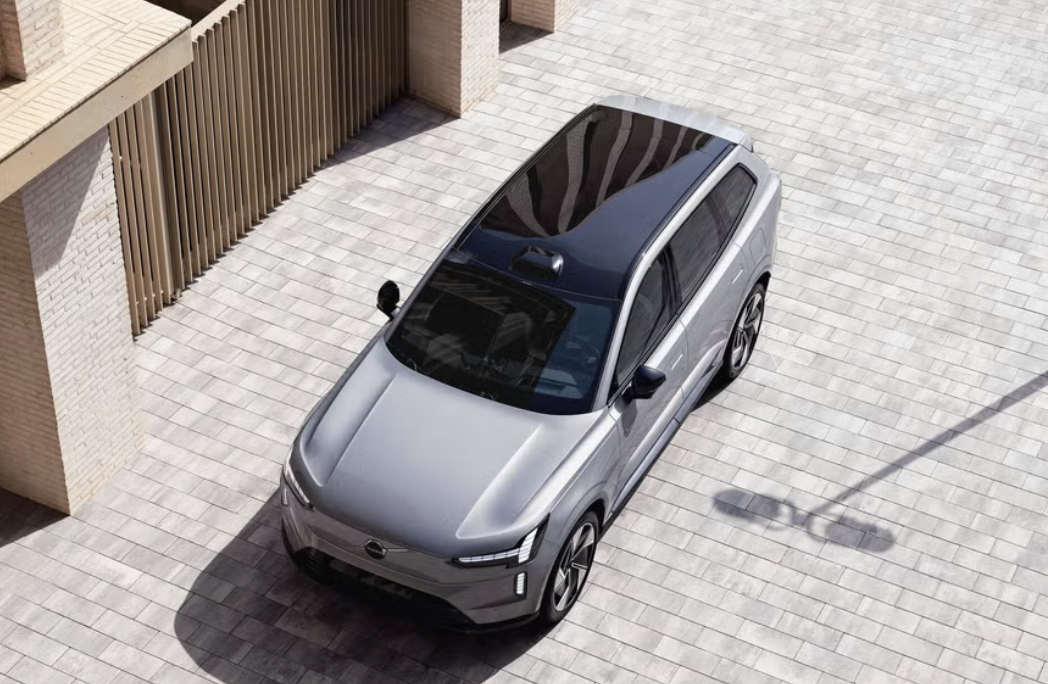 Volvo EX90 2026 переходить на 800-вольтову систему та значно скорочує час зарядки