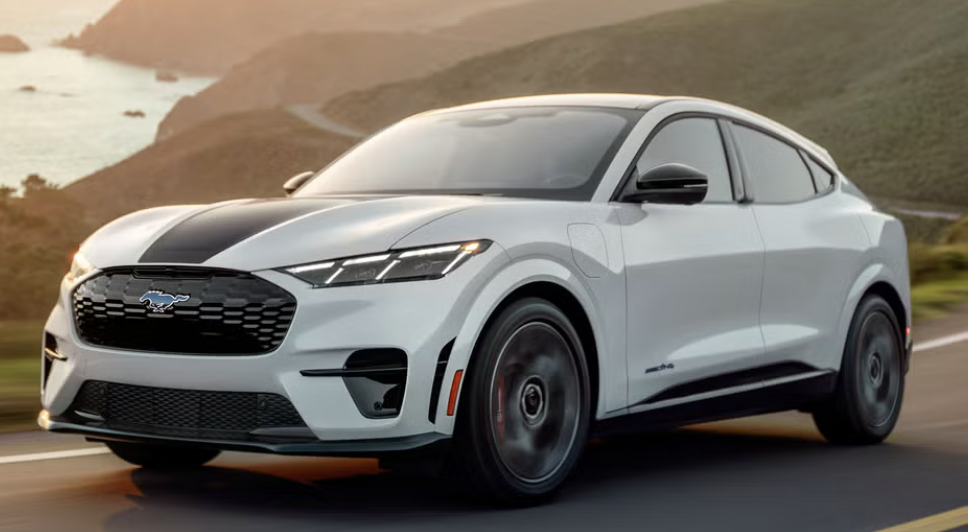 Ford представив стильний електричний Mustang Mach-E GT California Special