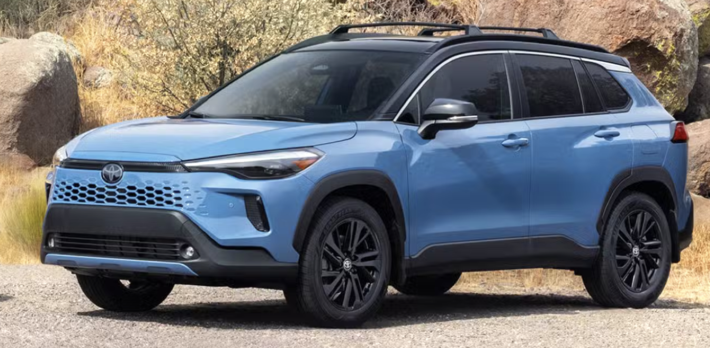 Toyota відкликає понад 55 000 гібридних Camry та Corolla Cross через ризик загоряння