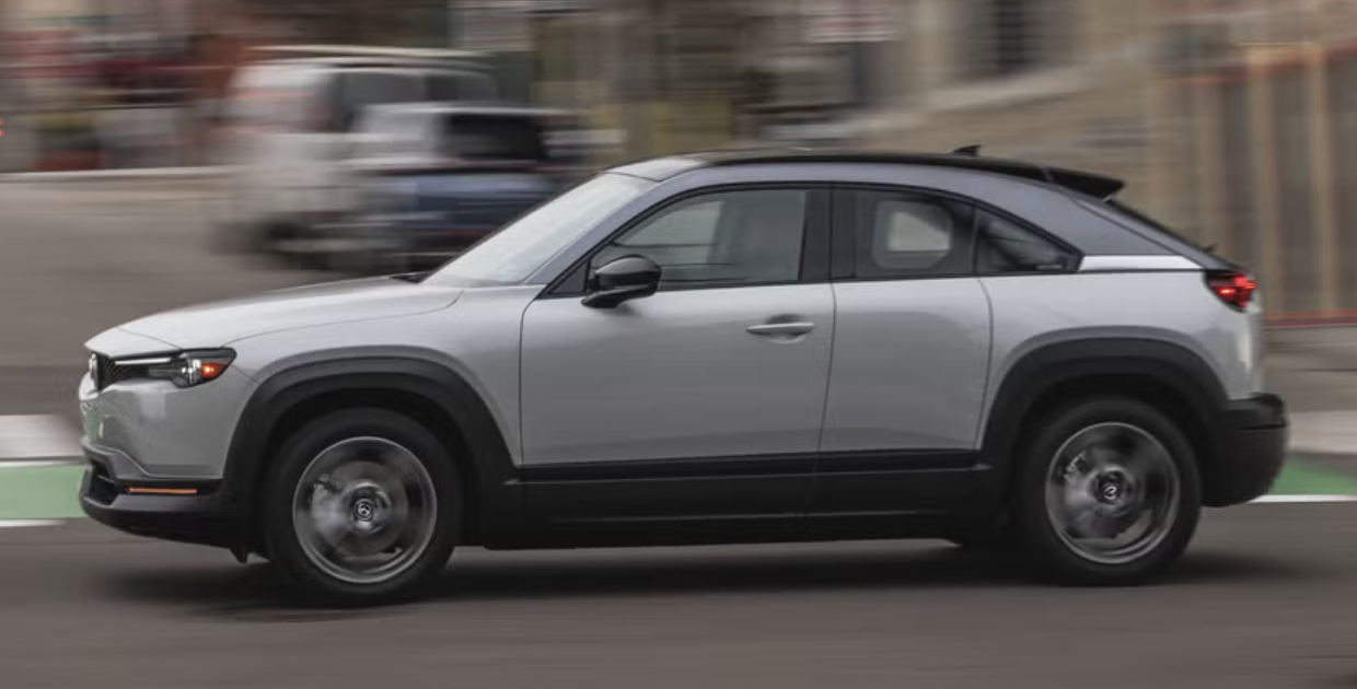 Mazda відкладає вихід нового електромобіля до 2029 року і змінює пріоритети