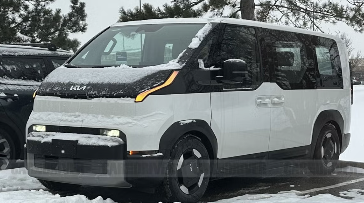 Електричний фургон Kia PV5 помітили на випробуваннях у США