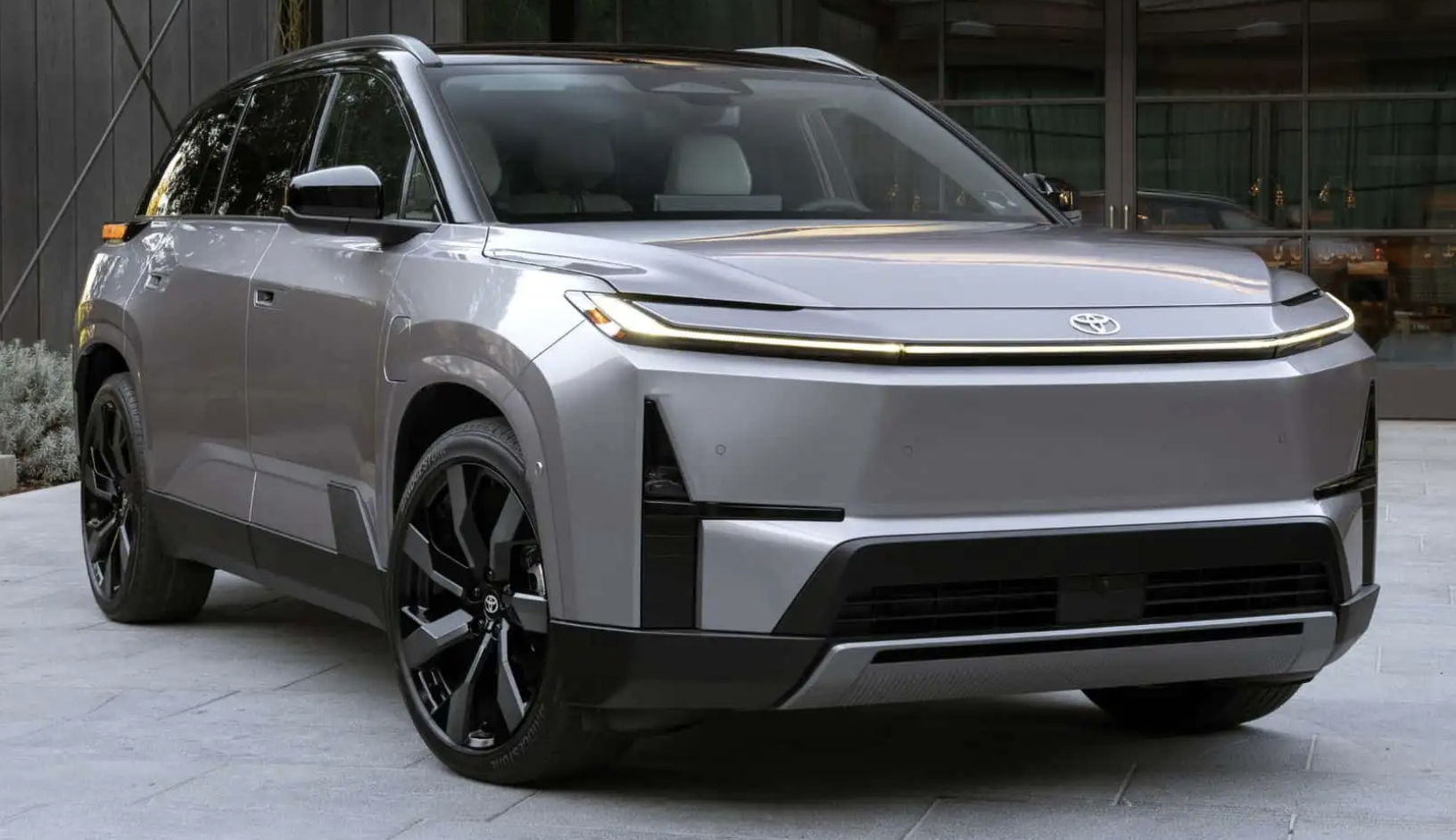 Toyota Highlander 2027 стане повністю електричним