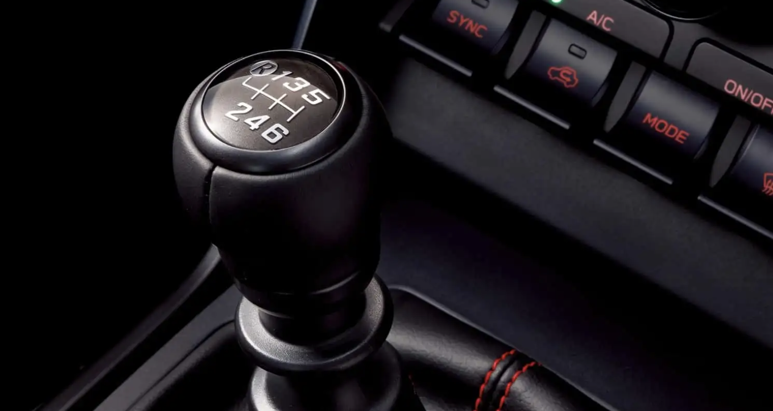 Subaru запитує клієнтів, чи хочуть вони позашляховик з “механікою”