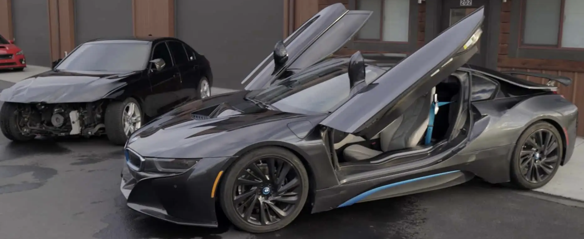 BMW i8 нарешті отримує бажану заміну двигуна (ВІДЕО)