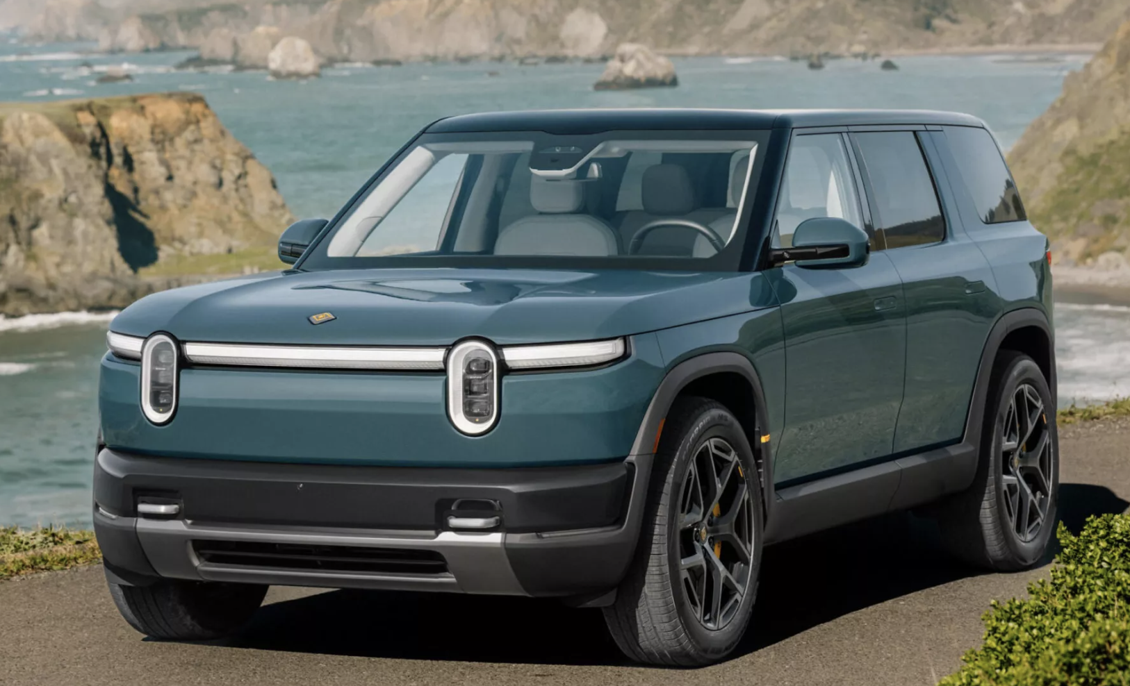 Торнадо пошкодив завод Rivian у США напередодні запуску нового електрокара