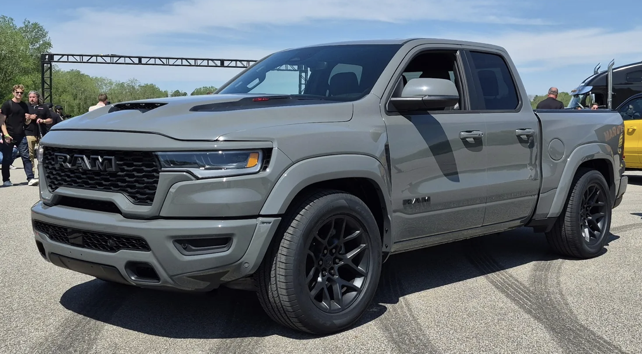 Ram 1500 Rumble Bee повертається: 777-сильний пікап із двигуном Hellcat