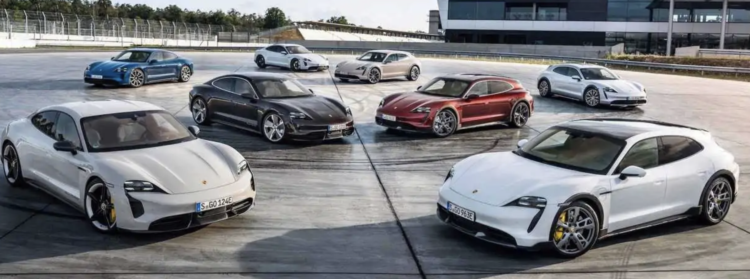 Porsche визнала помилку з Taycan: електромобіль випередив свій час