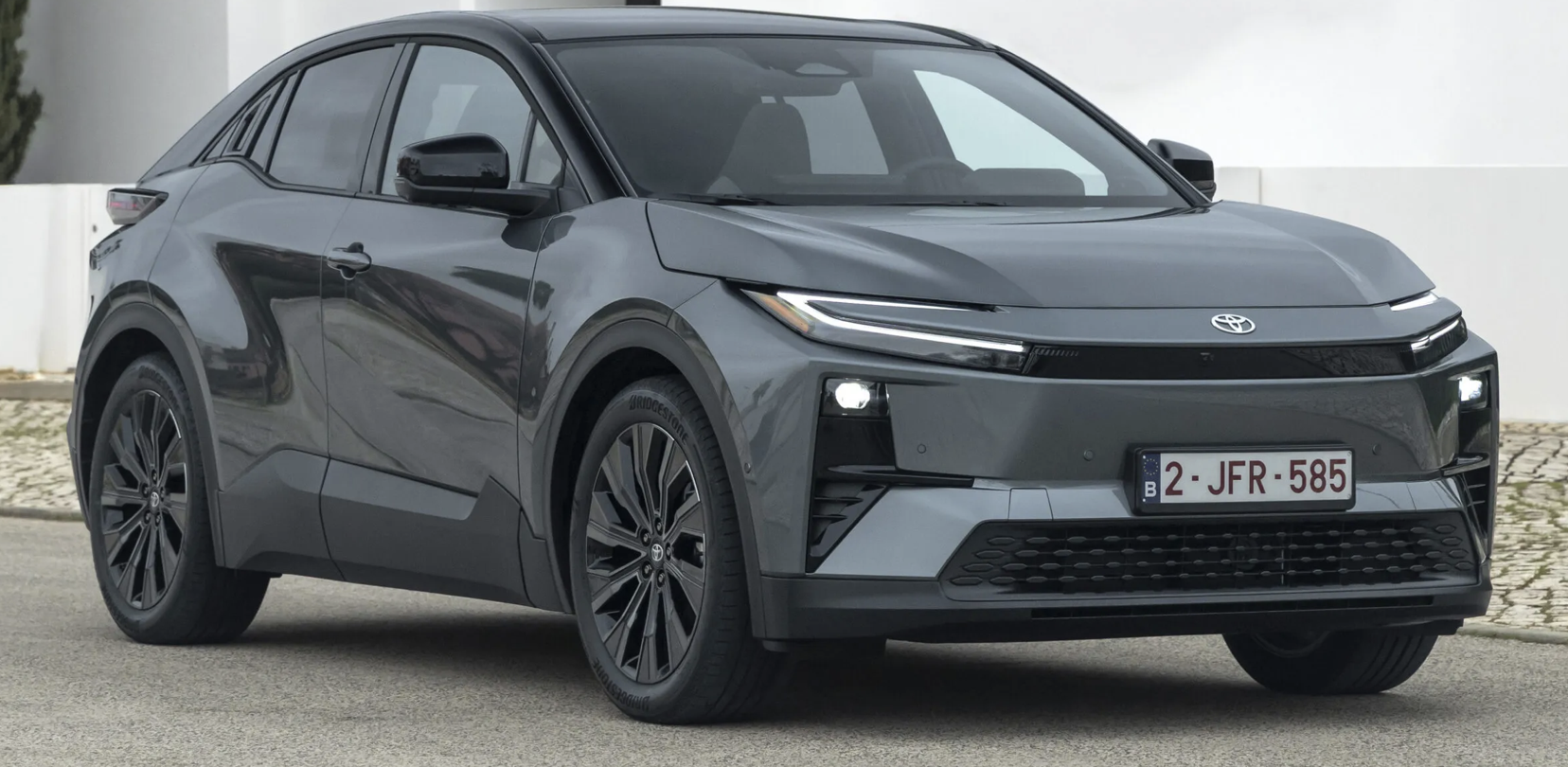 Продажі Toyota у світі падають четвертий місяць поспіль: найбільший обвал зафіксували в Китаї