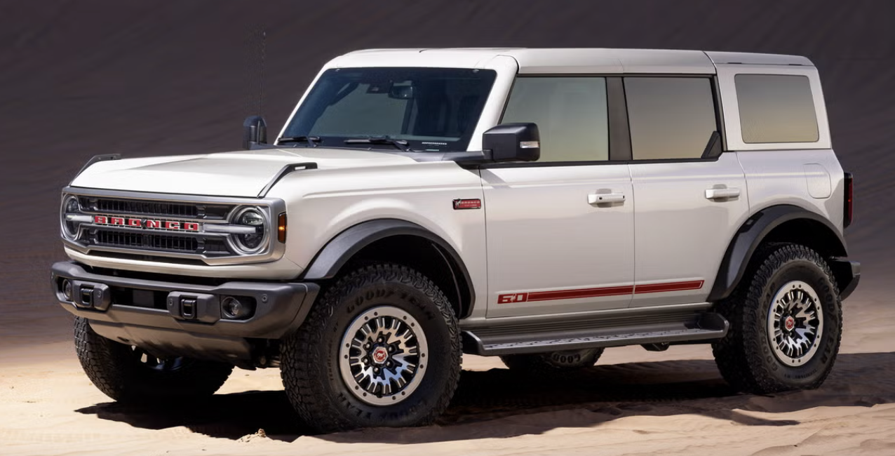 Ford відкликає понад 565 тисяч Bronco через ризик загоряння в моторному відсіку