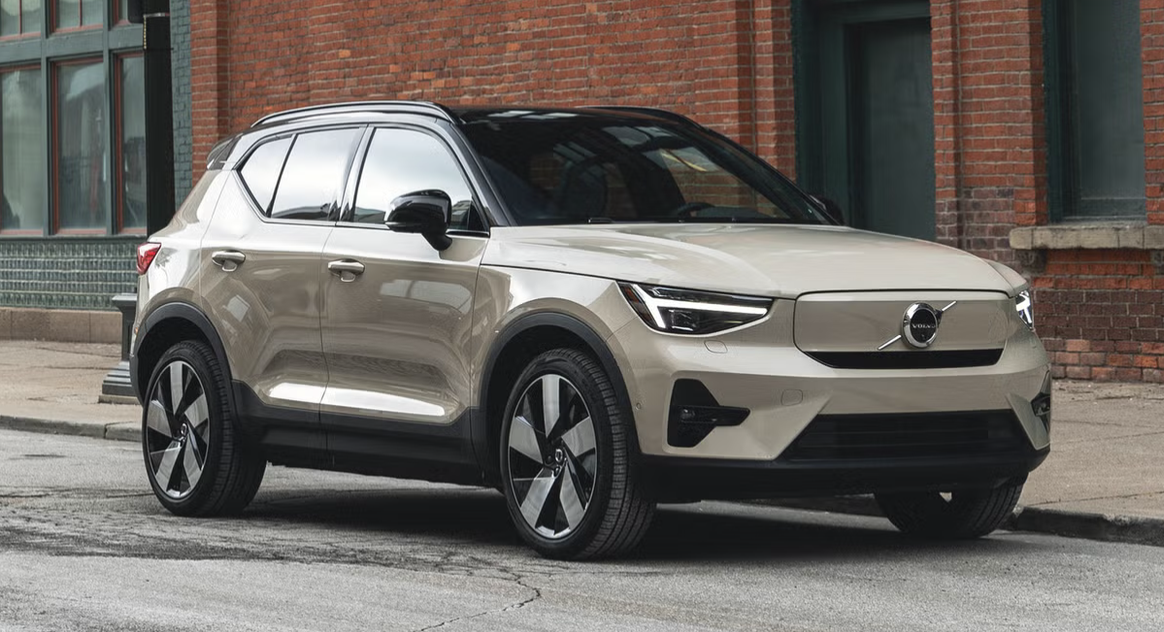 Volvo знімає з продажу електричний EX40: на зміну кросоверу готують нову модель