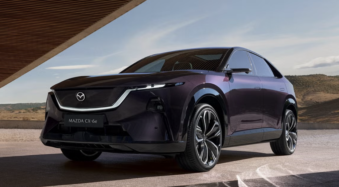 Mazda CX-6e отримала «мегафон» для водія, який не цензурує навіть лайку