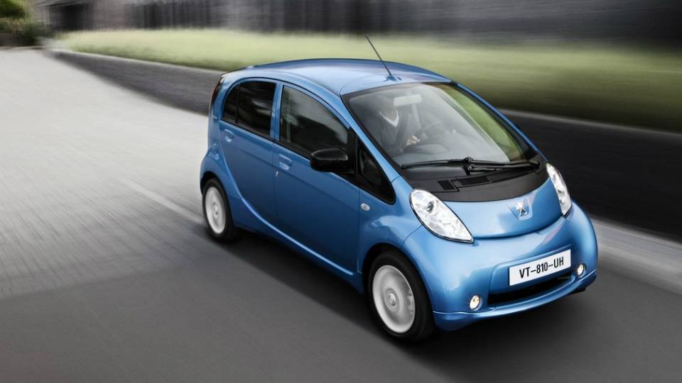 Розпочато розробку глобальних електромобілів від Peugeot та Citroen