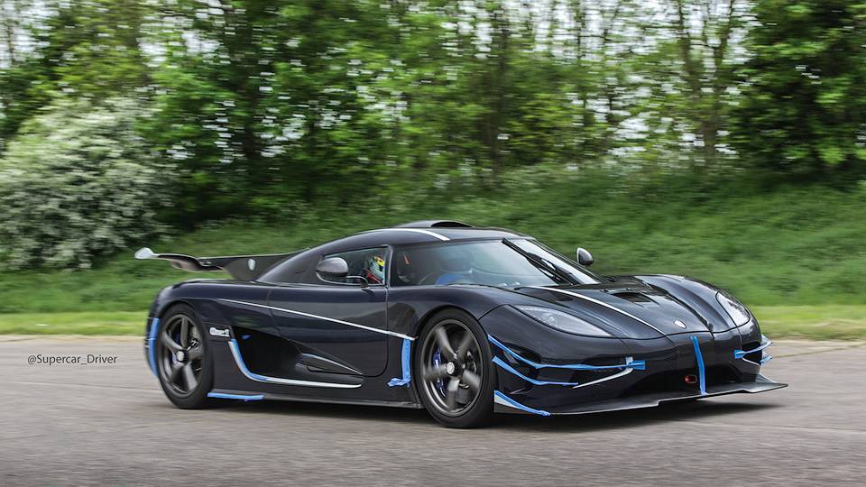 Koenigsegg One: 1 зміг розігнатися до 386 км/год лише за 2 км шляху