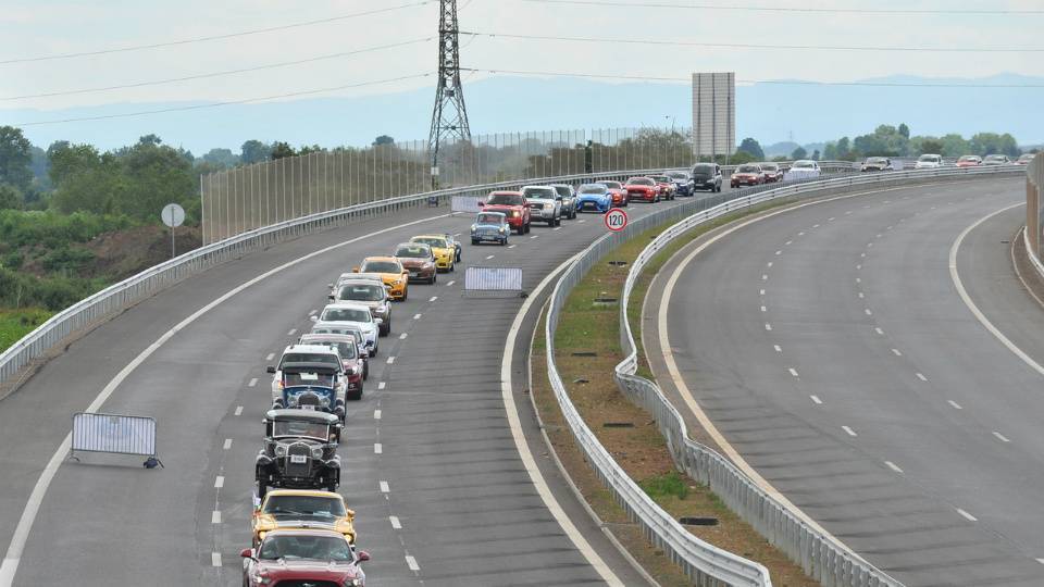 Тисячі «Фордів» потрапили в Книгу рекордів Гіннеса