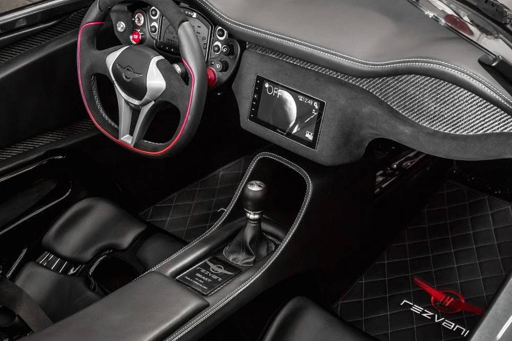 Перший родстер марки Rezvani обзавівся покращеним салоном