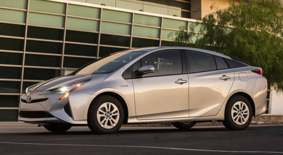 Нове покоління Toyota Prius буде працювати на сонячній енергії