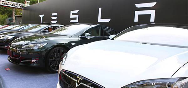 Tesla хоче придбати SolarCity