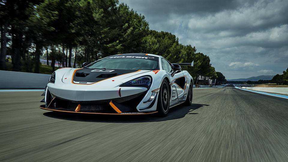 Суперкар McLaren 570S готовий для гонок