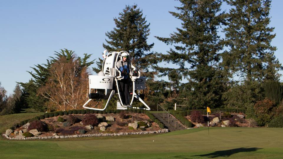 В Новій Зеландії вмілі спеціалісти створили гольф-карт, який вміє літати