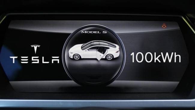 В Tesla Model X та Model S очікуються оновлення