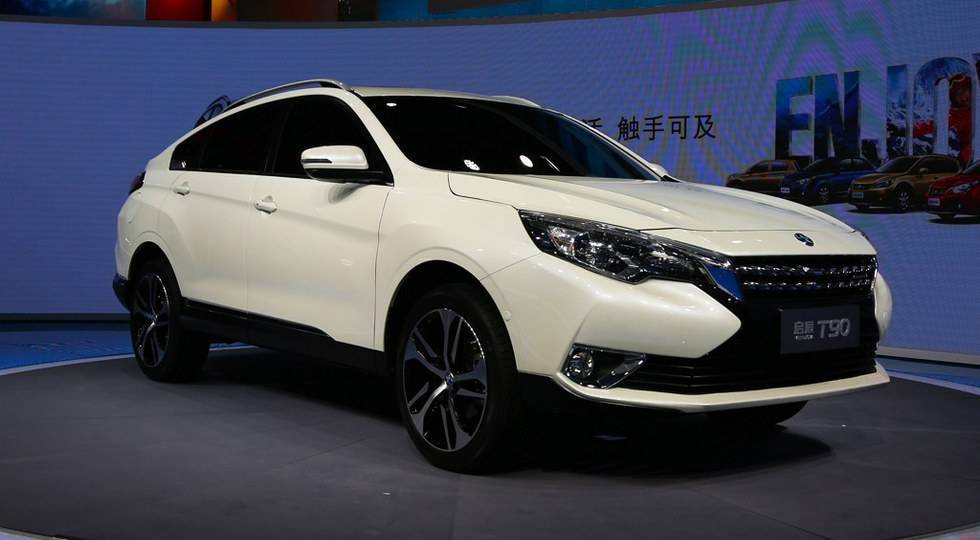 З'явилися фото інтер'єру крос-купе T90 від СП Nissan і Dongfeng