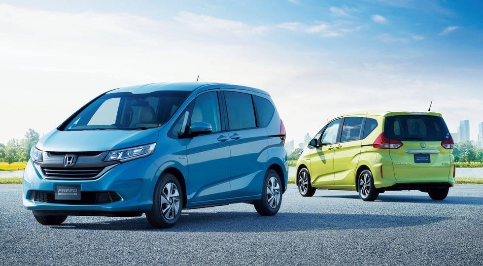 Honda починає продажі нового компактвена