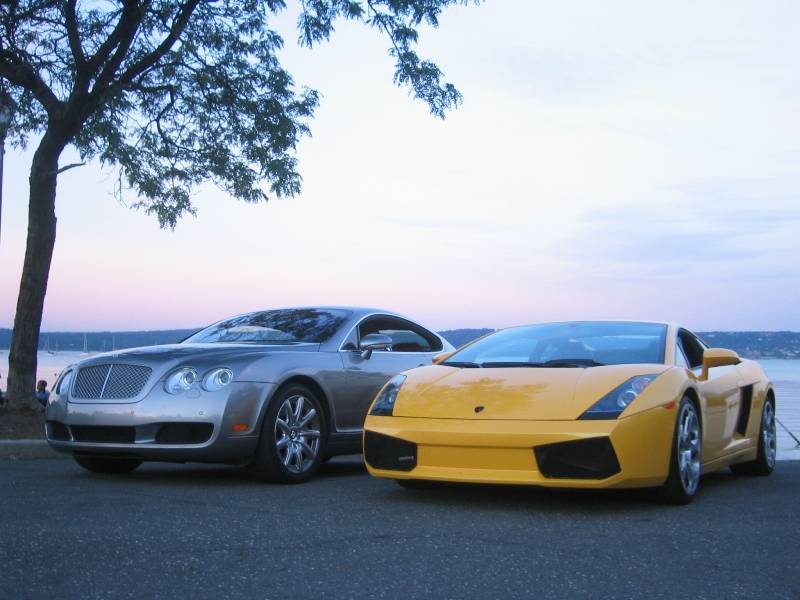 Офіційно: Bentley та Lamborghini в Париж не поїдуть