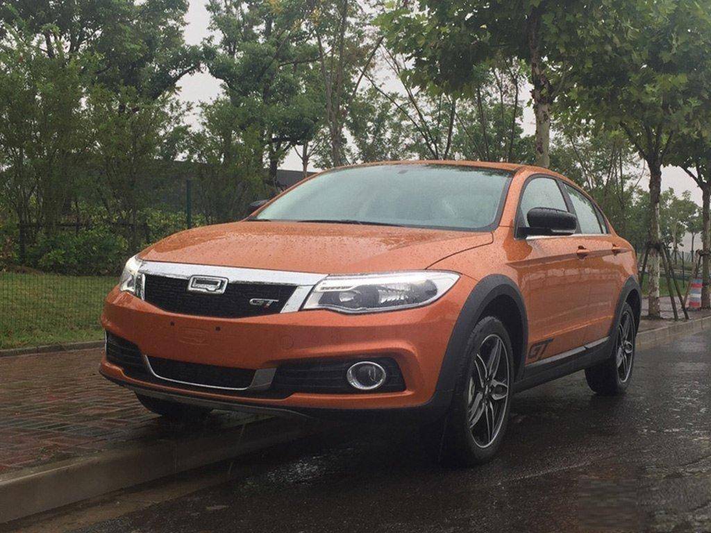 З'явилися перші знімки Qoros 3 sedan City SUV