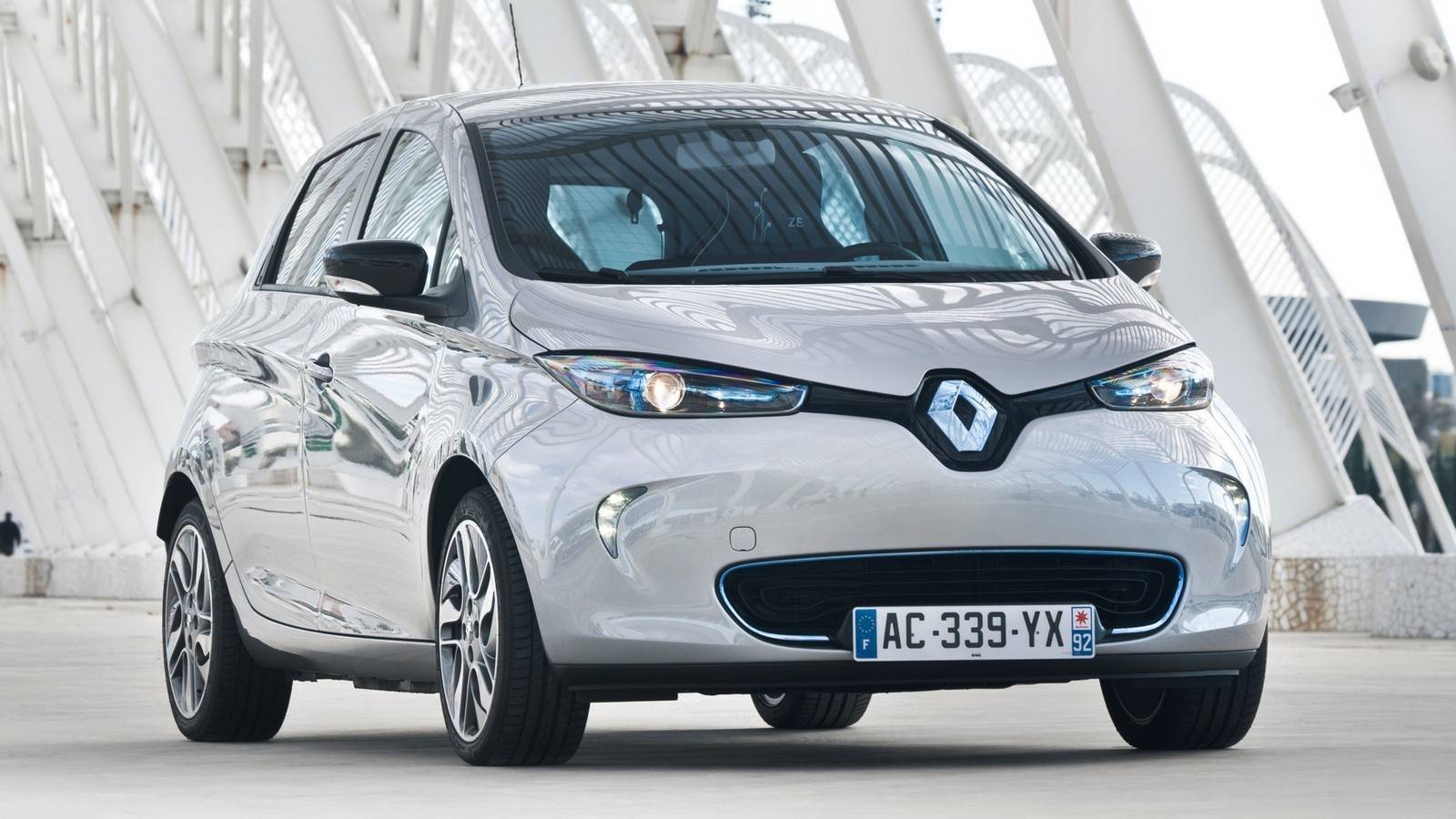 Новому Renault Zoe зробили запас ходу на 400 км