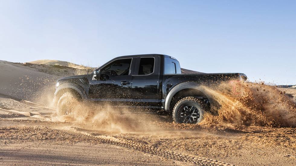 Ford Raptor нового виконання перестав бути секретом