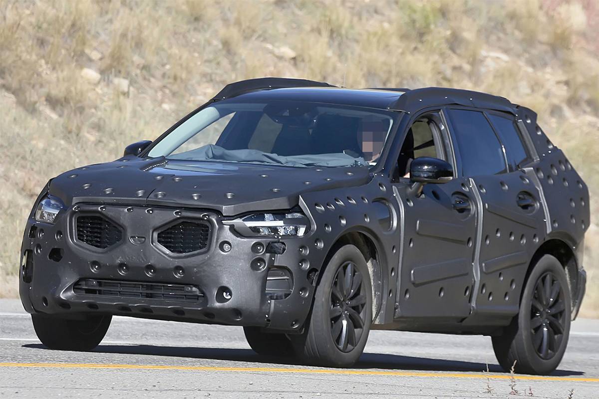 Volvo XC60 2-го покоління з'явиться в майбутньому році