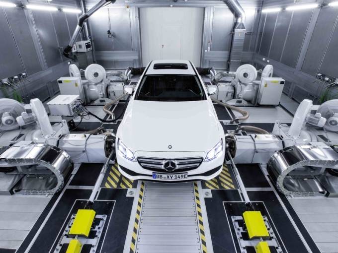 Наступний рік стане для Mercedes-Benz багатим на нові двигуни та не тільки