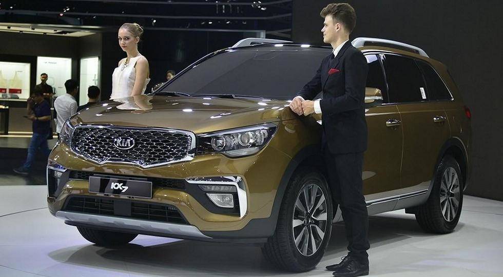 Лінійка Kia розширилася ще одним величезним кросовером