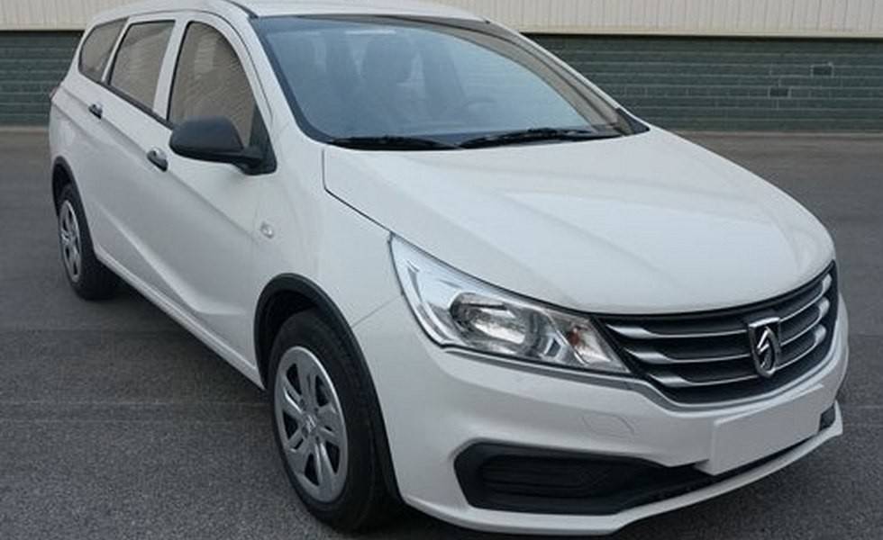 Baojun засвітив свій бюджетний компактвен