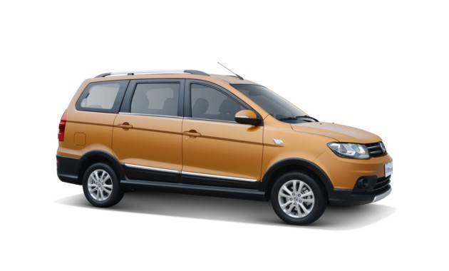 Venucia зовсім скоро представить мінівен