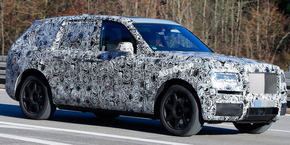 Перший кросовер компанії Rolls-Royce потрапив на тести