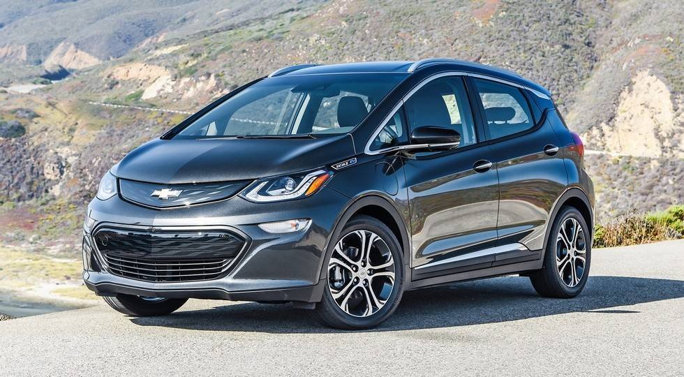 Перша партія електромобілів Chevrolet Bolt доставлена клієнтам