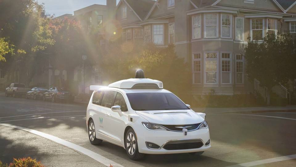 Google збудував безпілотного мінівена