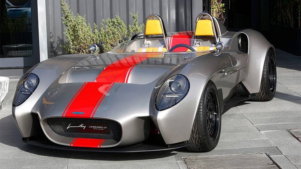 Для «доступного» спорткара з ОАЕ підготували знімний дах