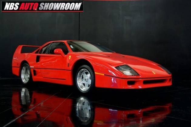 На продажу виставлений суперкар Ferrari F40 за смішною ціною