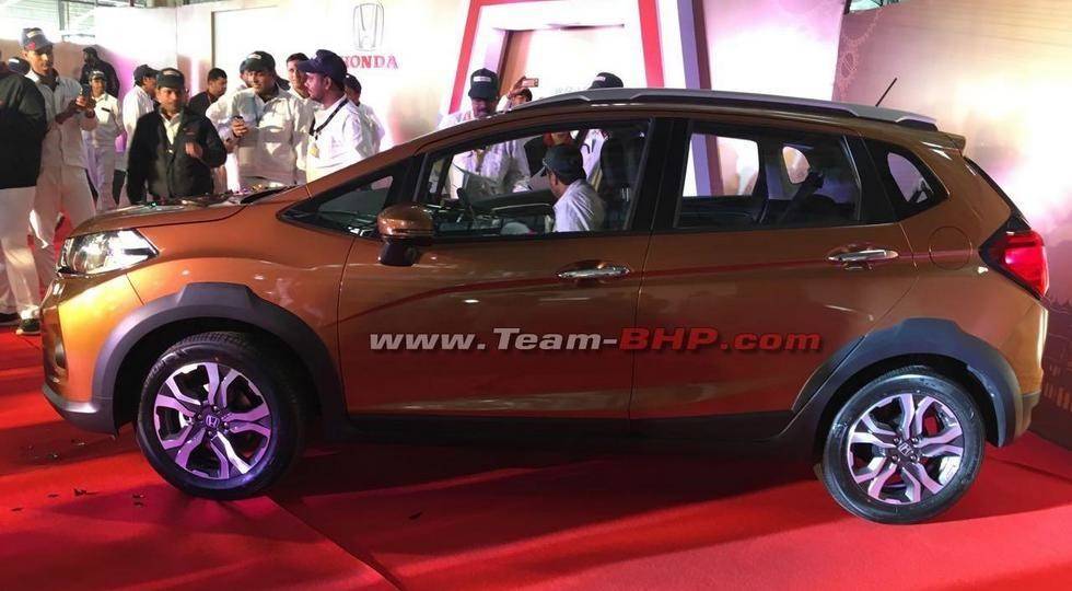 Товарний паркетник Honda WR-V достроково рассекречений