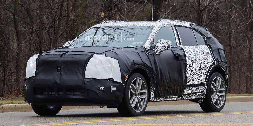 Cadillac почав тестувати свій компактний XT4