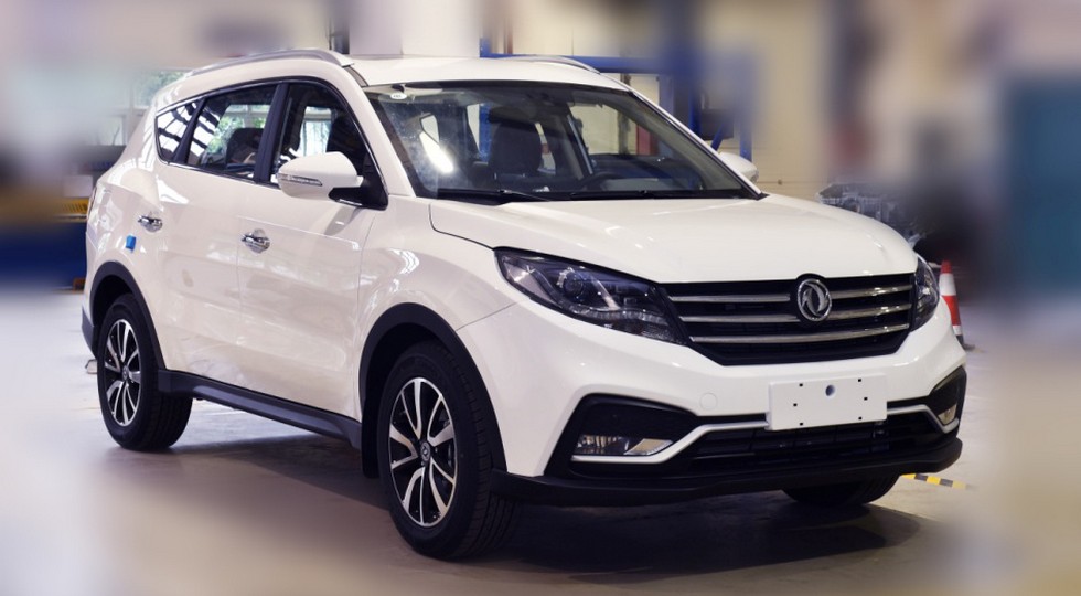 В Мережу потрапив знімок спортивного 7-місного паркетника Dongfeng