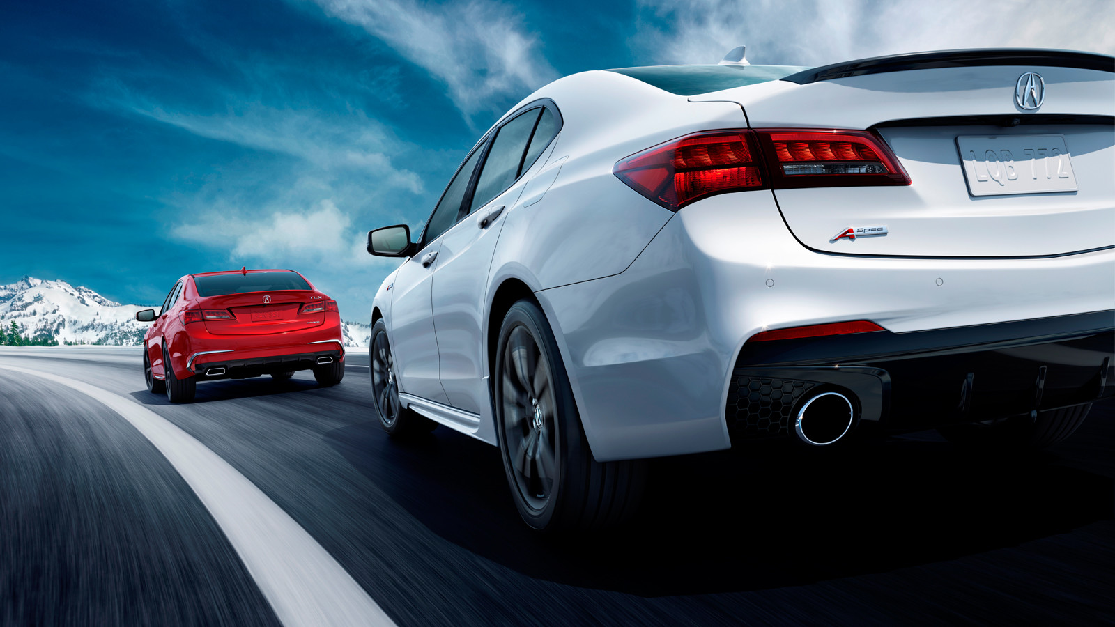 Acura показала в Нью-Йорку оновлений 4-дверний TLX