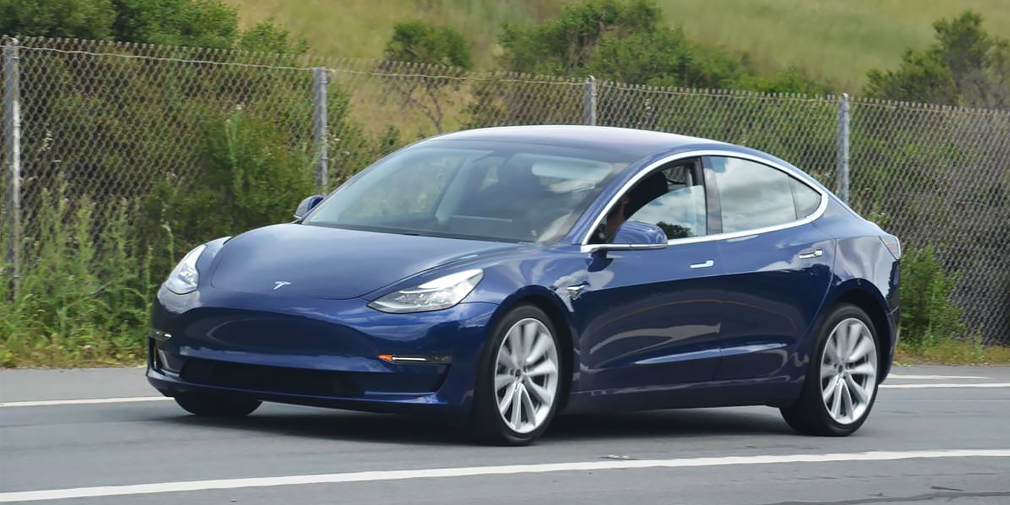 Tesla наближає до серійного випуску свій бюджетний електромобіль